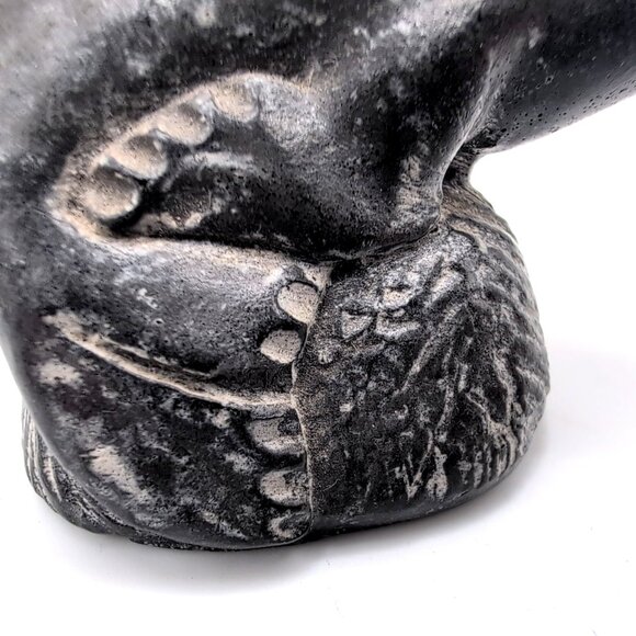 Wolf Original Seal Handcrafted Sculpture Figurine Canada Signed Stone/Resin - Picture 7 of 9